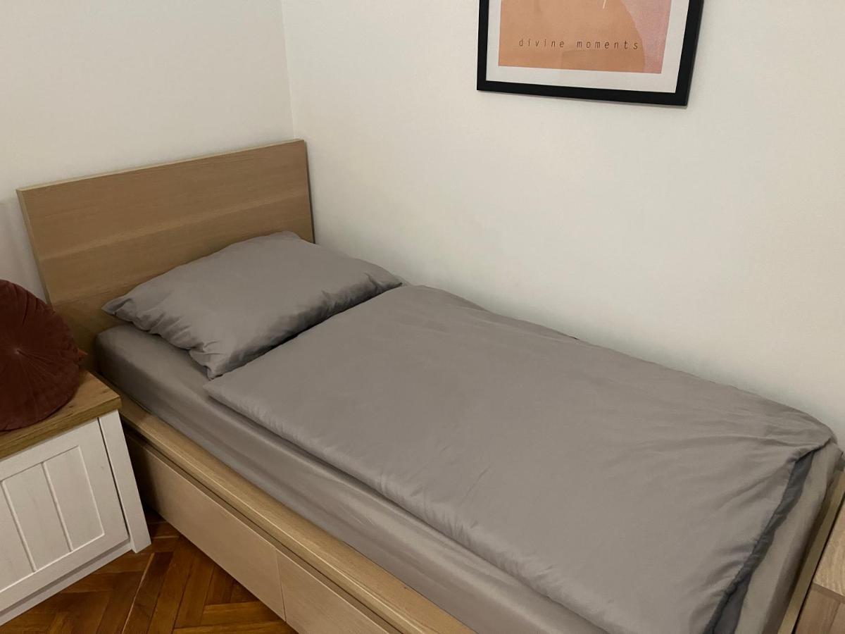 Central Residence Budapest Bagian luar foto